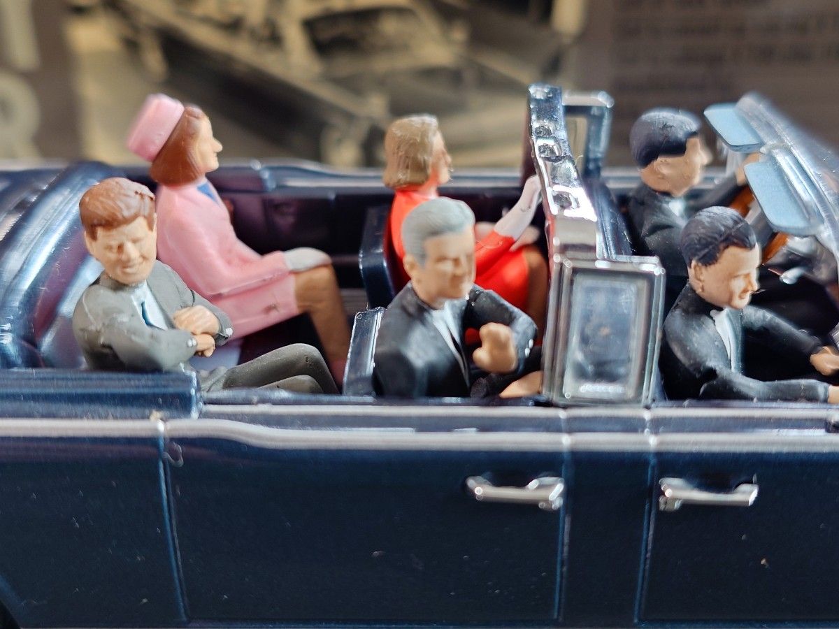 1961 ケネディー大統領 パレードカー リンカーンコンチネンタル 1961 ケネディー大統領 パレードカー リンカーンコンチネンタル