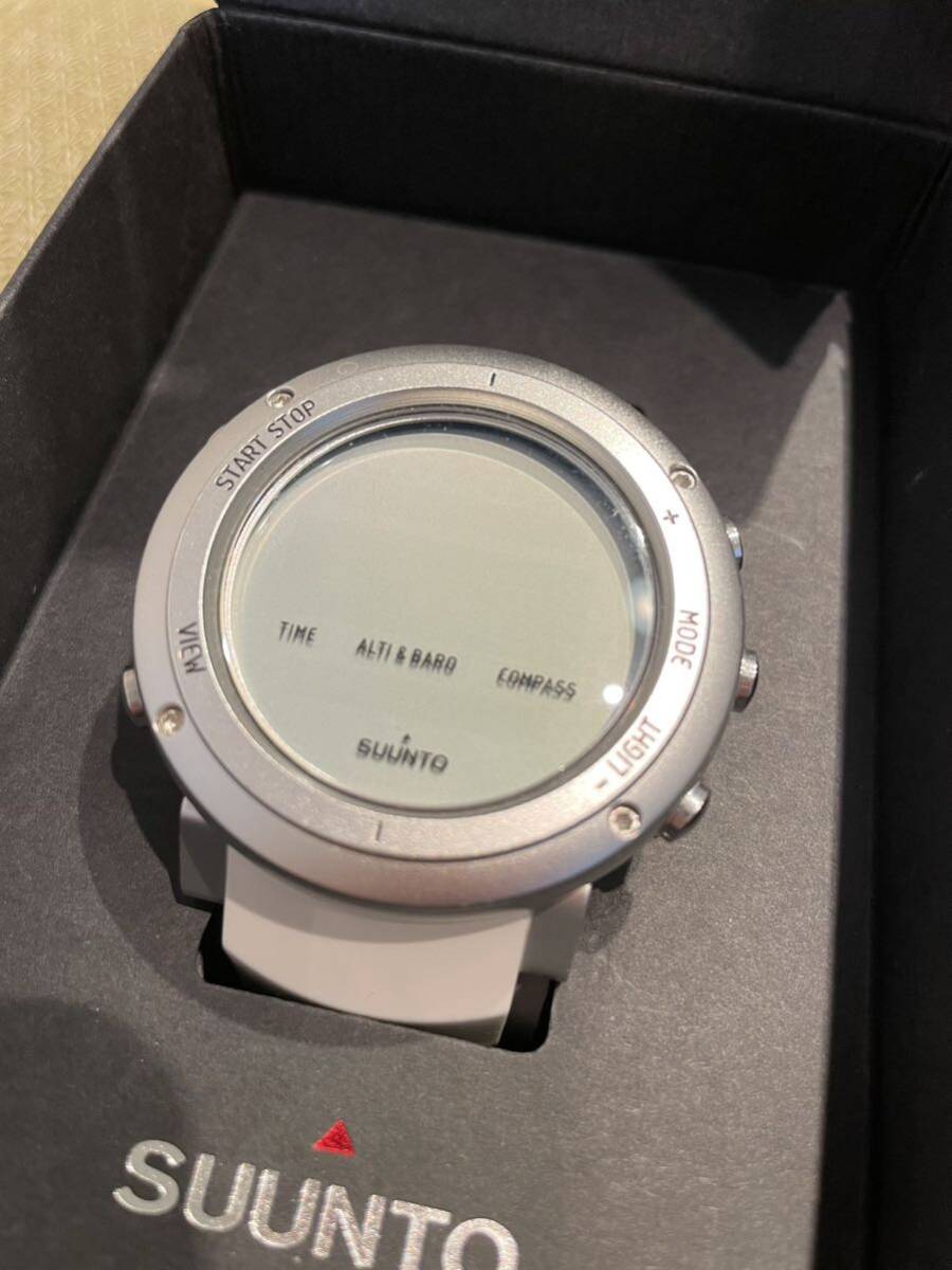 美品 SUUNTO CORE スント コア ホワイト SS018735000の画像3