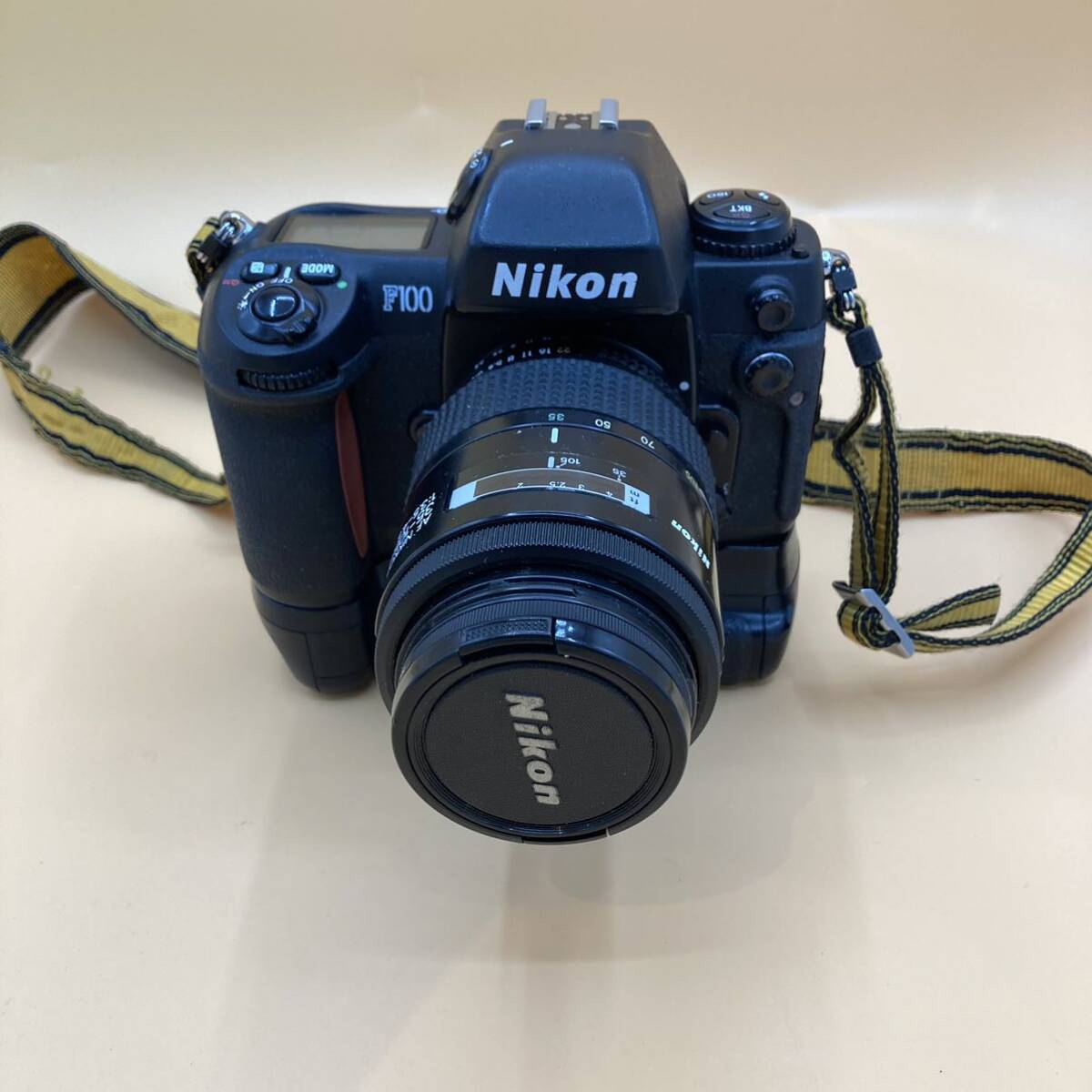 【2855】Nikon ニコン F100 フィルム一眼レフカメラ AF NIKKOR 35-105mm 1:3.5-4.5 動作未確認_画像1