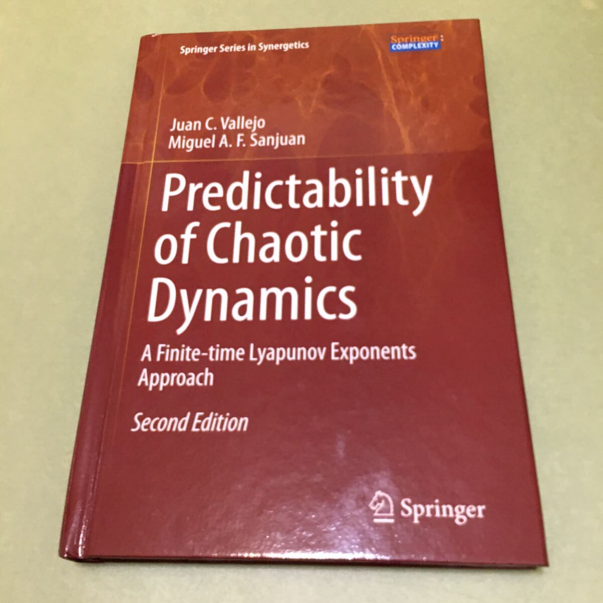 ◎Predictability of Chaotic Dynamics: A Finite-time Lyapunov Exponents Approach (Springer Series in Synergetics) 英語版_画像1