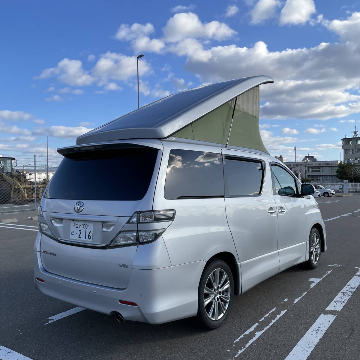 トヨタ　ヴェルファイア　ポップアップルーフ　キャンピング　車中泊　FFヒーター　サブバッテリー　個人出品　ボンゴフレンディ似_画像6