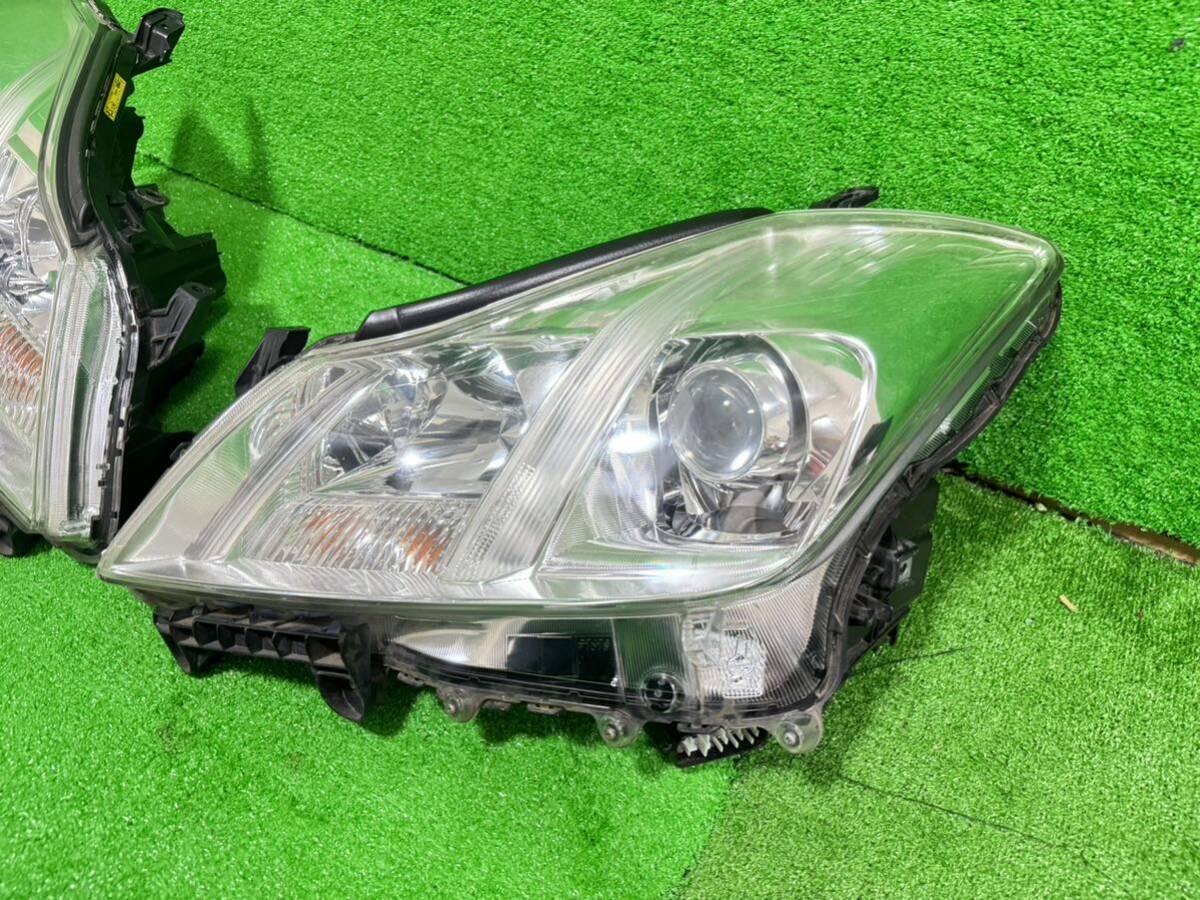 美品 トヨタ 200系 クラウン GRS204/GRS202/GRS200 純正 HID ヘッドライト 左右 セット HCHR 686 _画像3