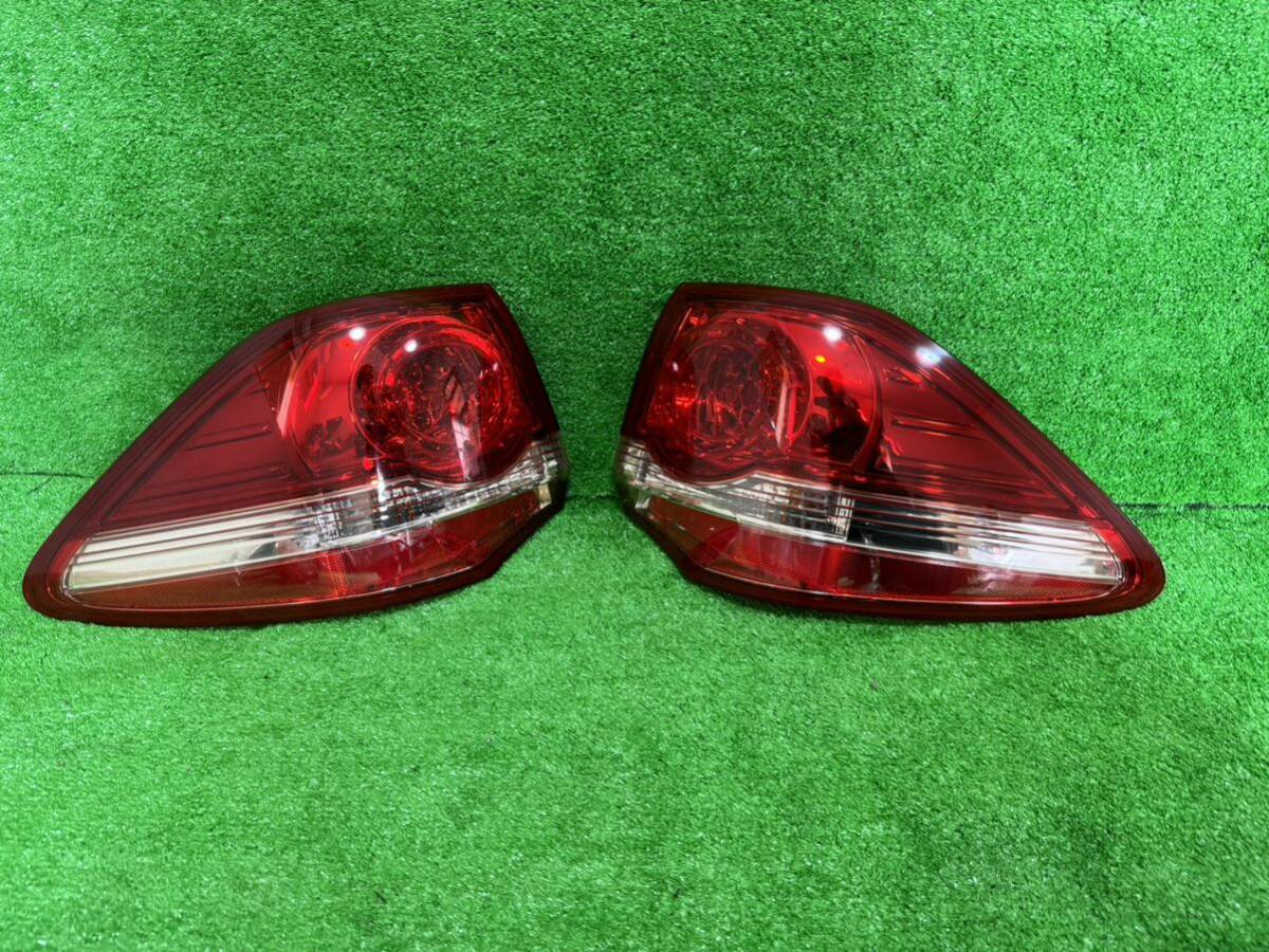 TOYOTA Toyota Crown Athlete GRS200 GRS202 GRS201 GRS204 GWS204 previous term original ICHIKOH tail lamp 30-347 30-351 left right set 