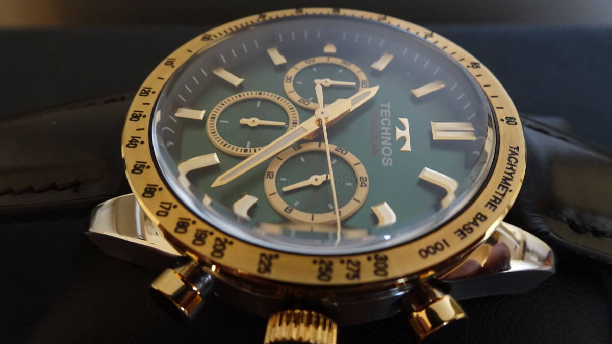 TECHNOS T9B87 : chronograph * 3 hands * quartz clock ( new goods * unused )