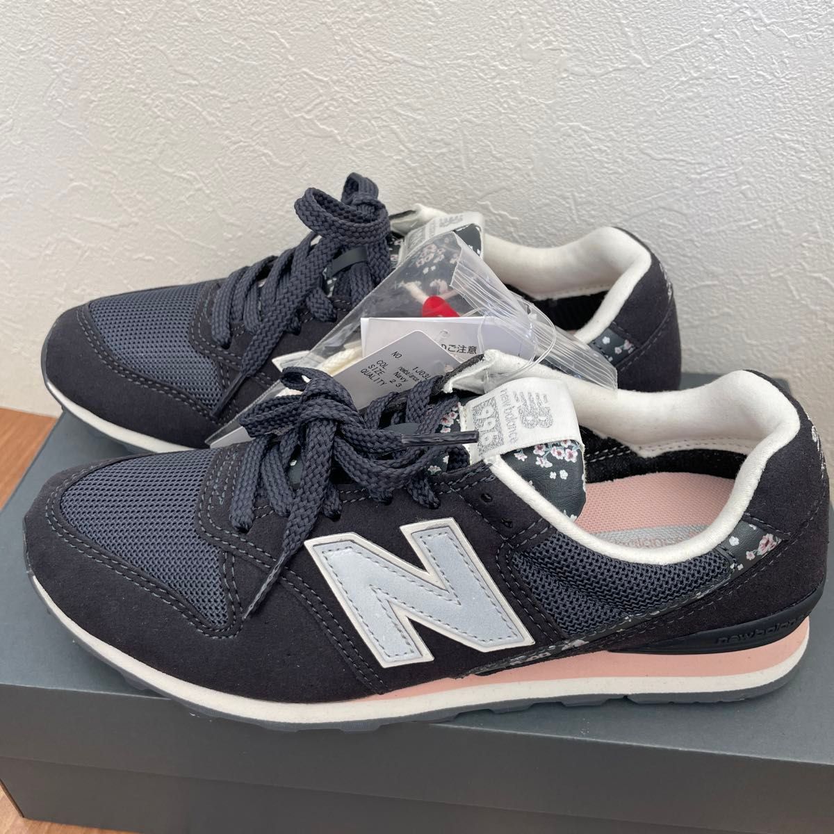 新品ニューバランス　アースミュージック&エコロジー newbalance×earth ネイビー　WL996 23.5cm コラボ