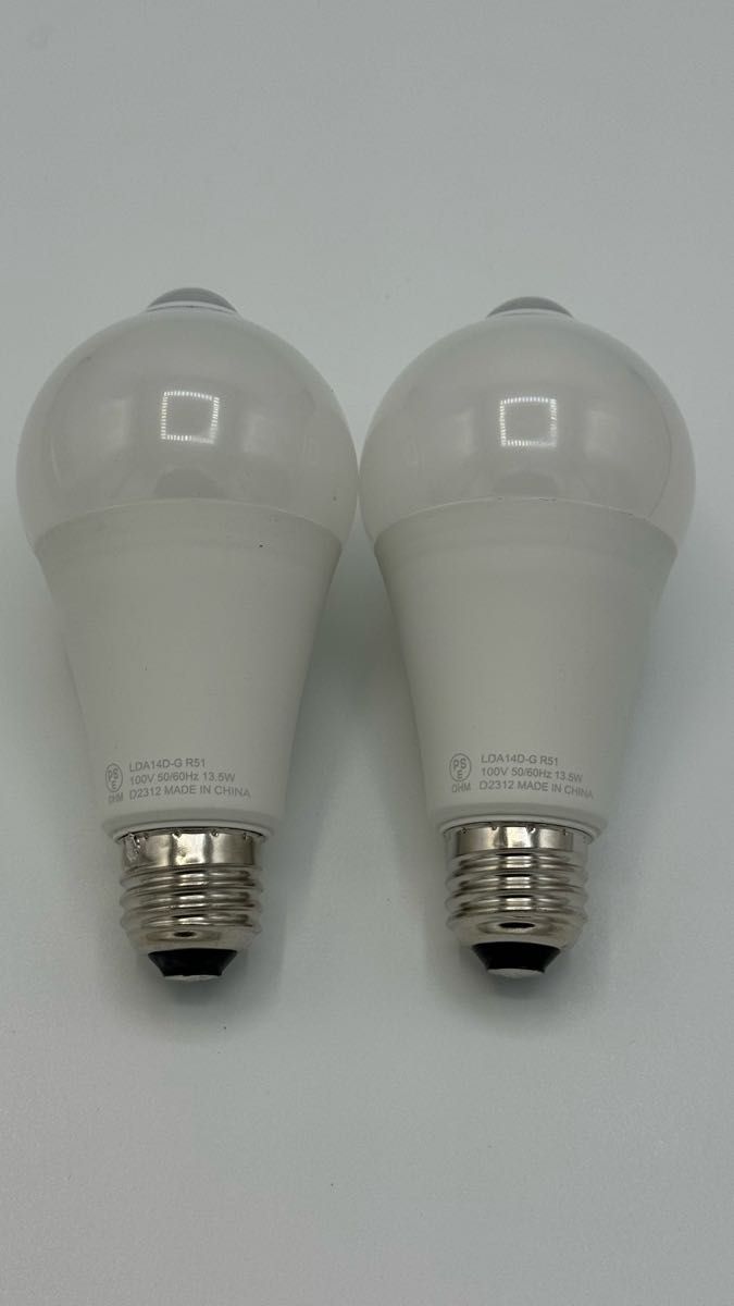 オーム電機 LED電球 E26 100形相当 人感明暗センサー付 昼光色 LDA14D-G R51 06-4468
