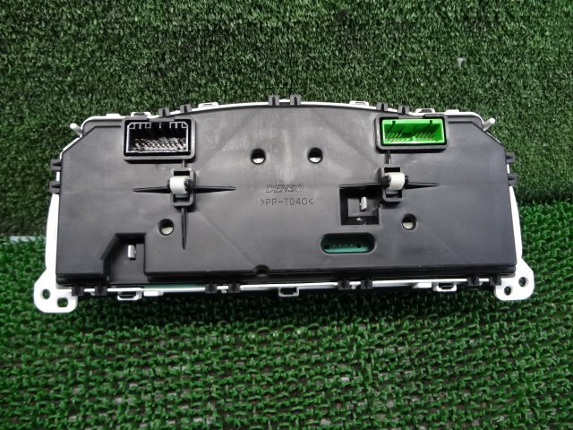 1FC6532 DK4)) スズキ ジムニー JB23W 後期型 6型 ターボ XC 純正 スピードメーターパネル　34110-76J00_画像3