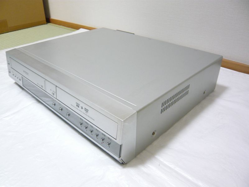 ■ TOSHIBA 東芝 RD-XV34SJ VHS DVD HDD レコーダー ■ [現状品]_画像2