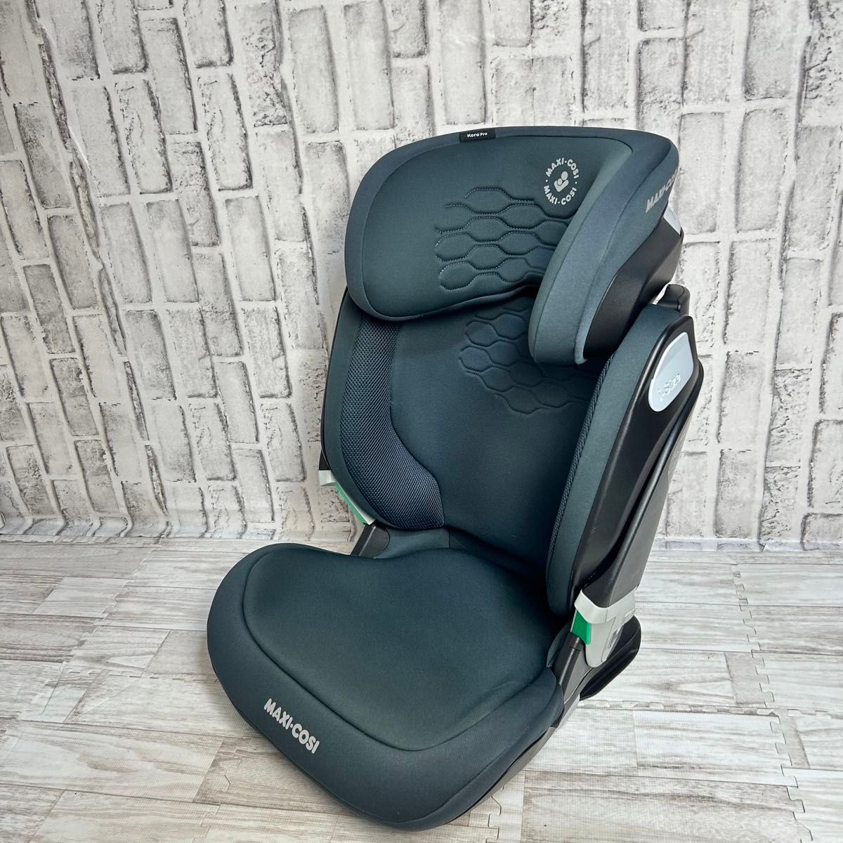 【極美品】マキシコシ コア プロ アイサイズ  ISOFIX シートベルト固定