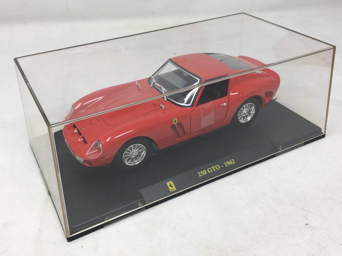 EY-716 未開封 Burago ブラーゴ Ferrari フェラーリ 1/24フィギュア/ミニカー 250 GTO 1962年型の画像1