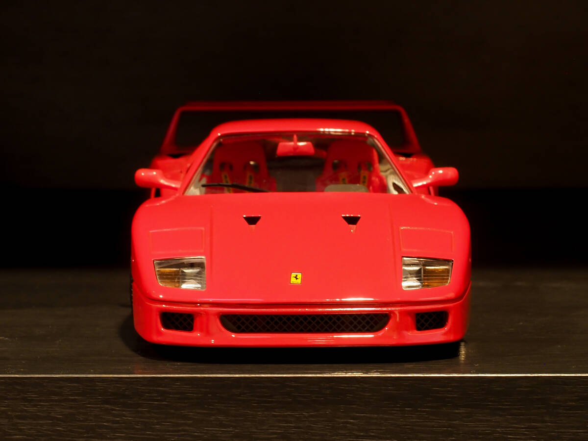 BURAGO　1/18　Ferrari　フェラーリ F40　レッド　ミニカー　モデルカー　ミニチュアカー_画像3