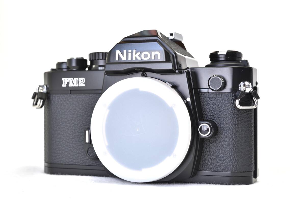 【極上中古美品】Nikon ニコン New FM2ブラック CEマーク入り最後期型　 清掃・整備済み・電池付き 希少な最終製造ロット2000年12月製_画像1