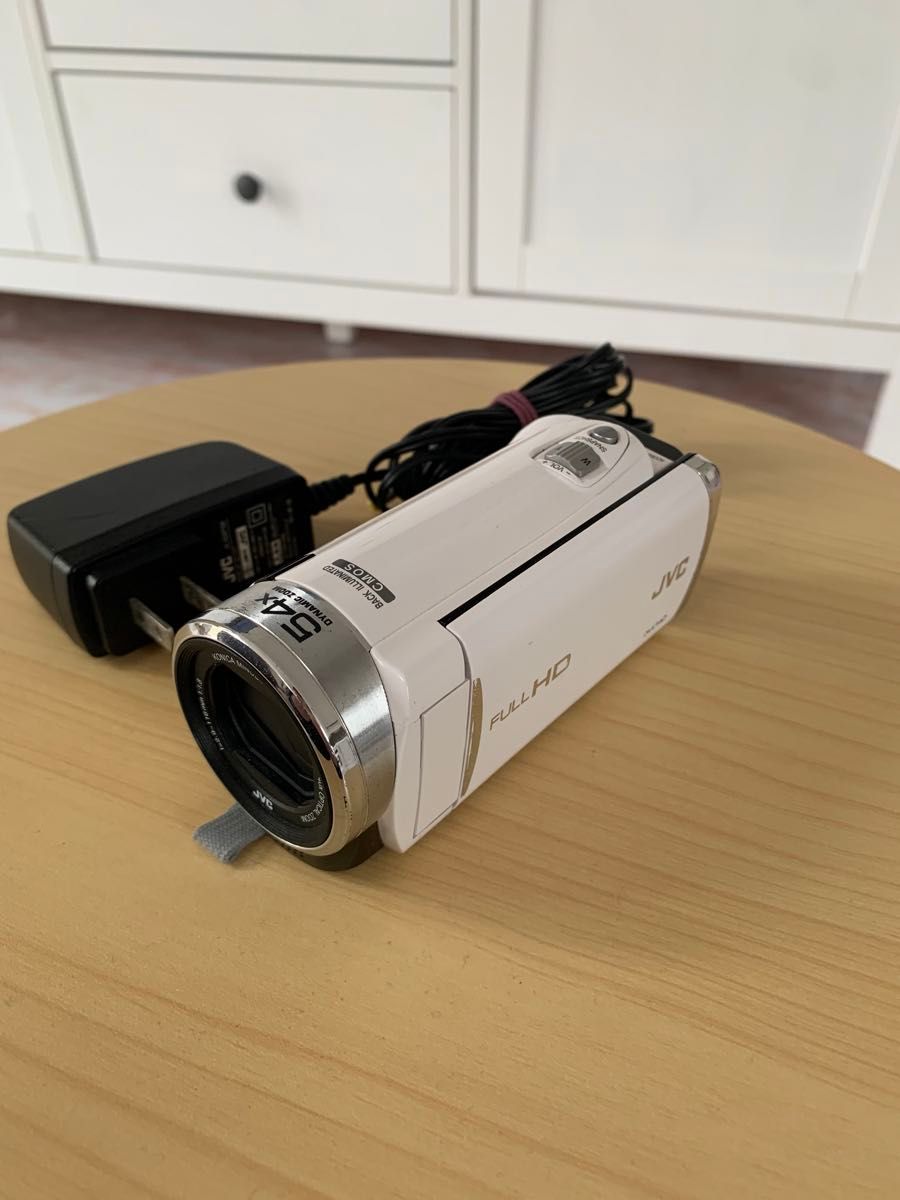 JVC ビデオカメラ　GZ-E265-W