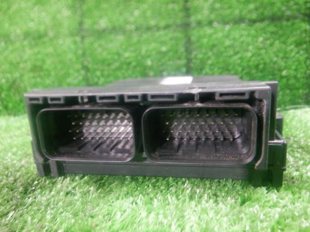 エブリィ EBD-DA64V エンジンコンピューター PA 4WD 26U 33920-68H53_画像3