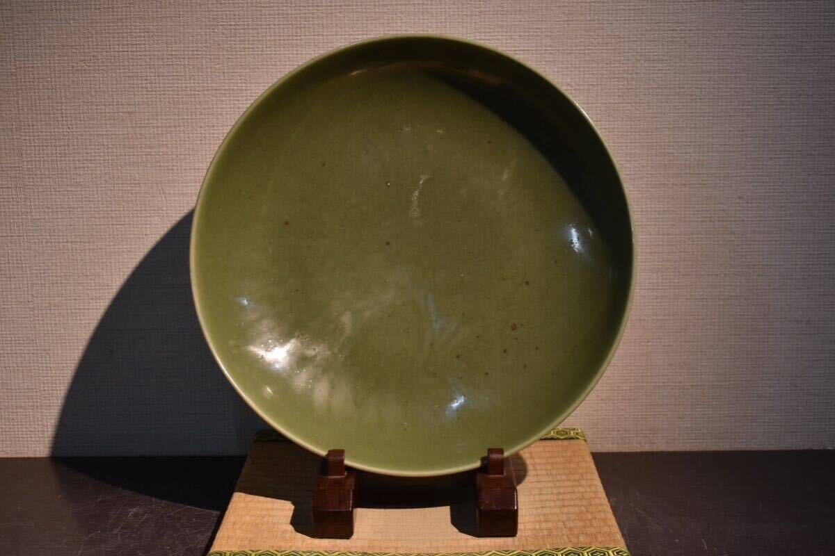 【GE】Y496【コレクター所蔵品】時代 青磁大皿 /中国古玩 中国美術 骨董品 時代品 美術品 古美術品_画像1