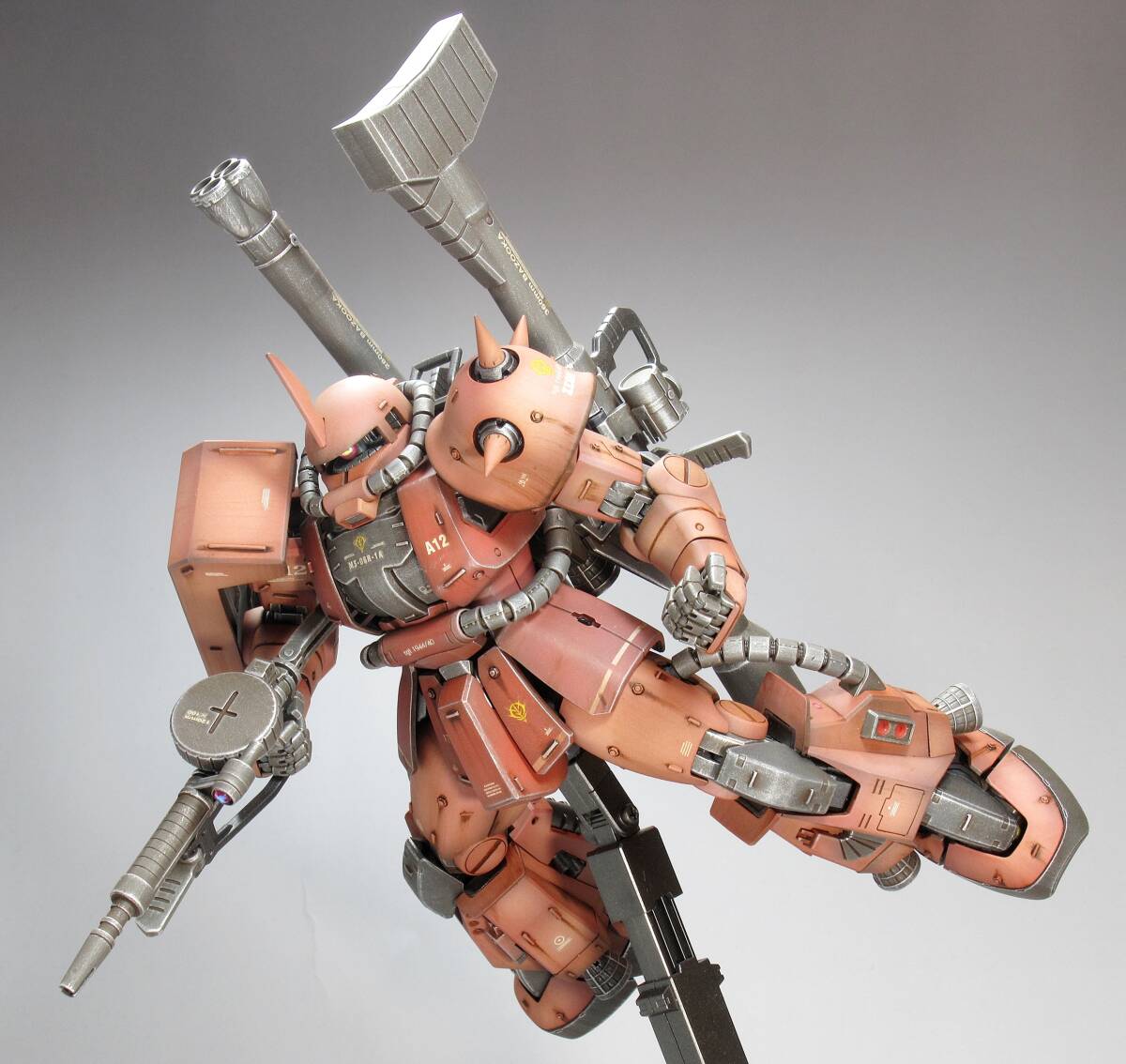 MG 1/100 MS-06R-1A シャア専用 高機動型ザクⅡ 戦場風 改修塗装 MG 1/100 MS-06R-1A シャア専用 高機動型ザクⅡ 戦場風 改修塗装