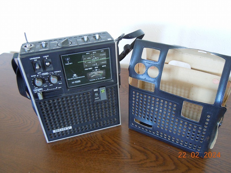 SONY ICF-5500 スカイセンサー3バンドレシーバー ラジオ （中古品）_画像4