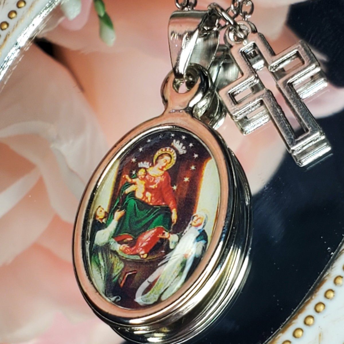 イタリア直輸入 聖母子の恩寵「聖ドミニコ＆聖カタリナ ロザリオメダイネックレス」 -チェーンは アレルギーフリーステンレス製