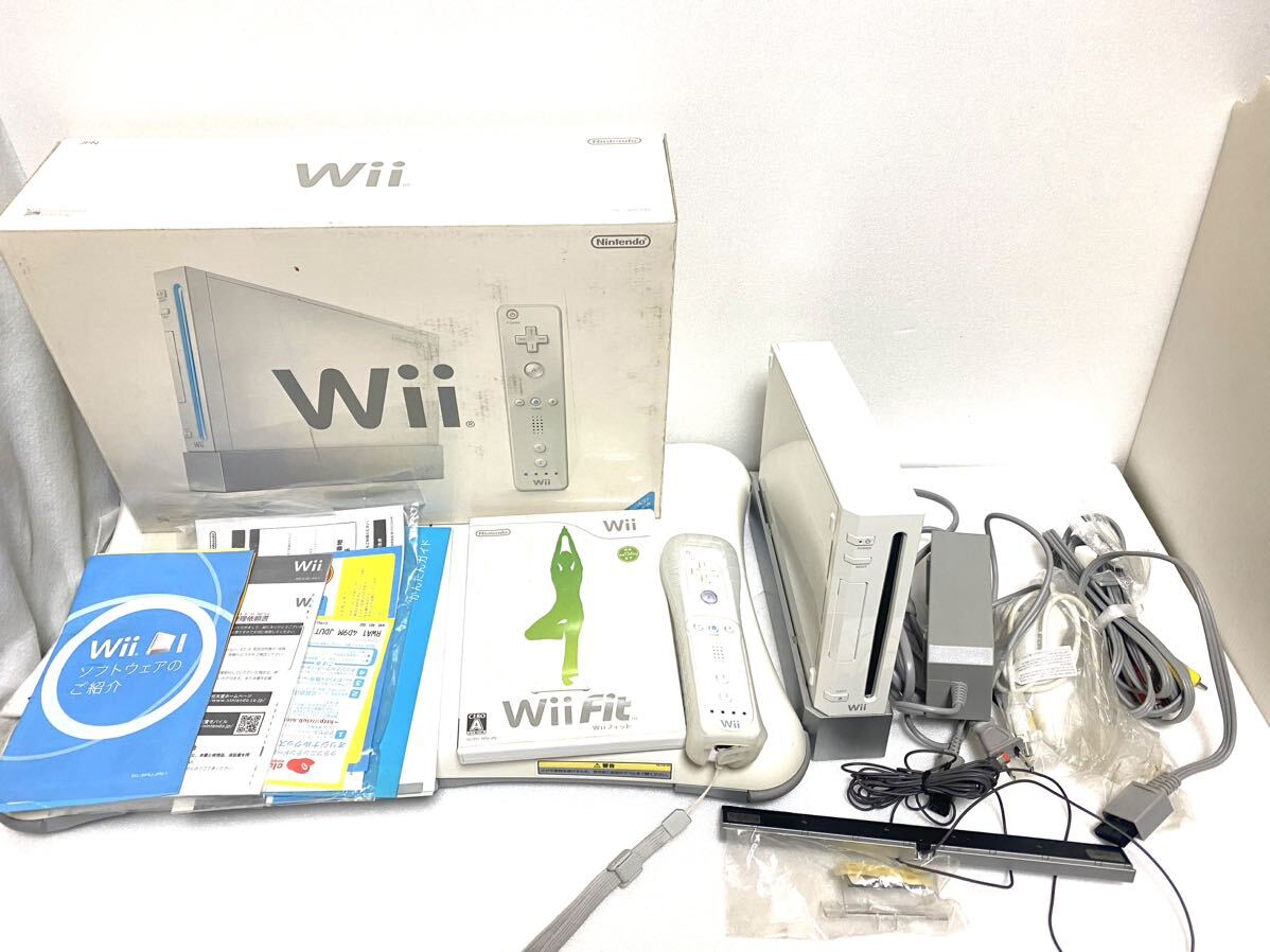 ～１円スタート～ 任天堂 Wii シロ 本体 Wiiリモコン ジャケット付き RVL-S-WD Wii Fit フィット バランスボード ソフト まとめ ゲーム機の画像1