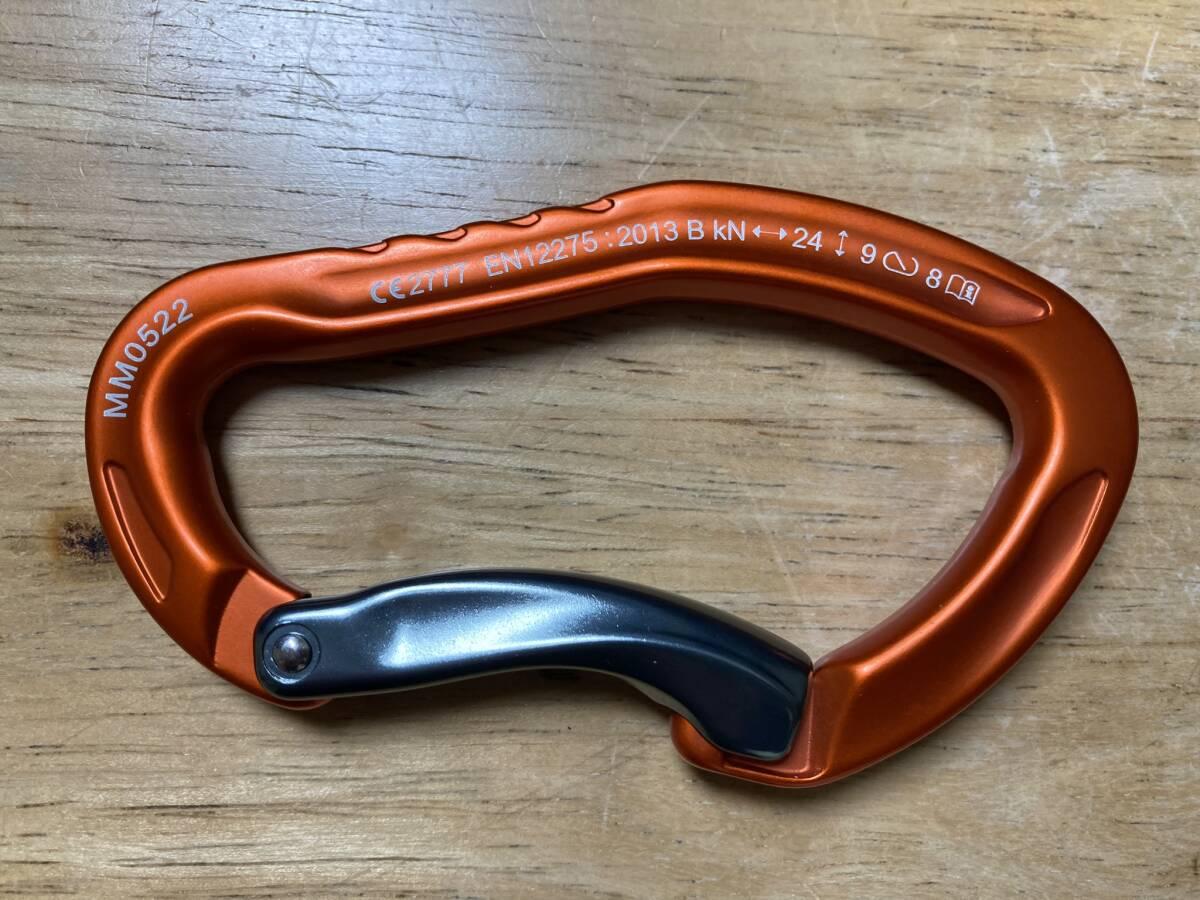 roc'teryx ロックテリクス Zion Super Bent ザイオン スーパー ベント ラスタ ロッククライミングカラビナ 未使用 送料込みの画像2