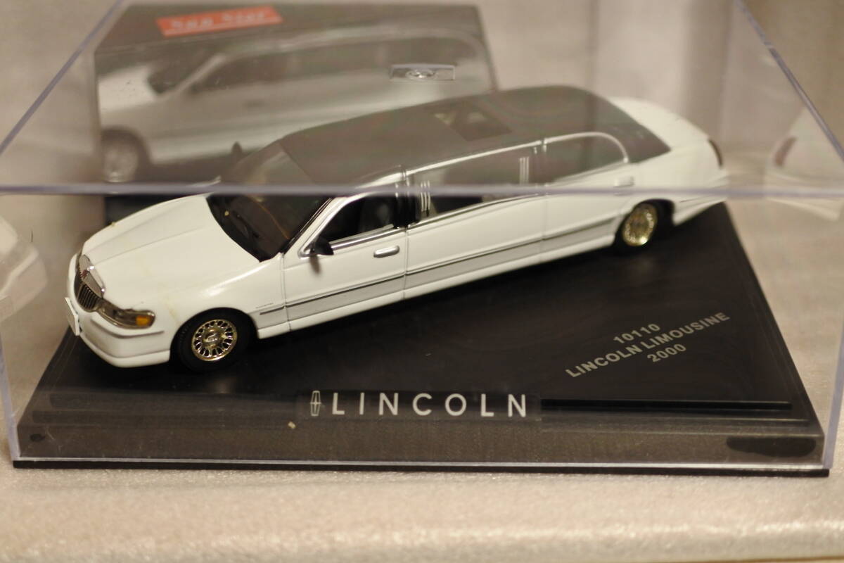 1/43 Sunstar Lincoln stretch Limousine 2000 black / white unused goods rare model 