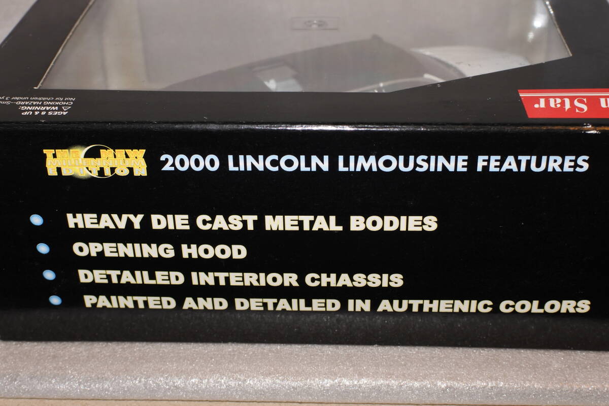 1/43 Sunstar Lincoln stretch Limousine 2000 black / white unused goods rare model 