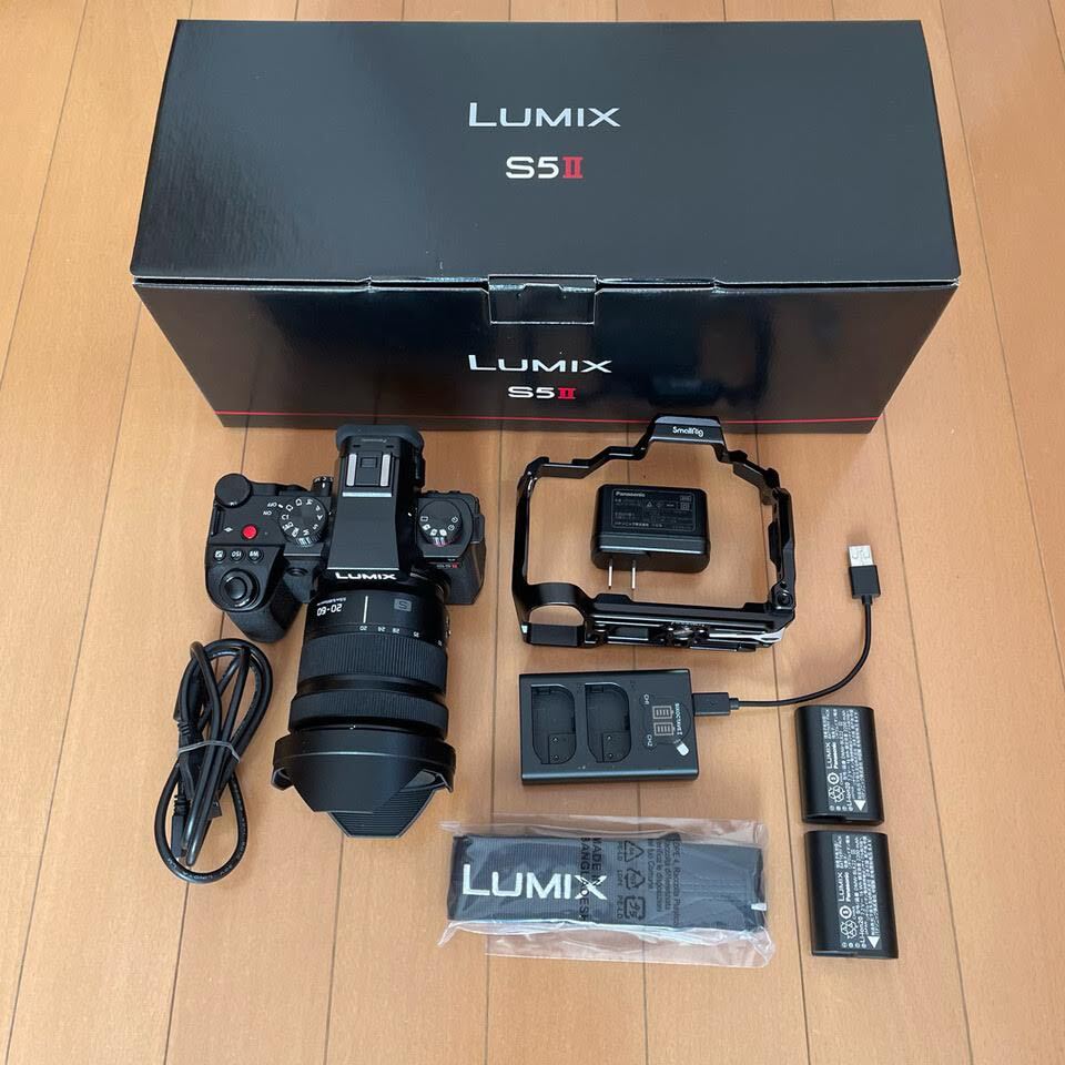 Panasonic Panasonic Lumix S5II + Lumix 20-60mm lens 