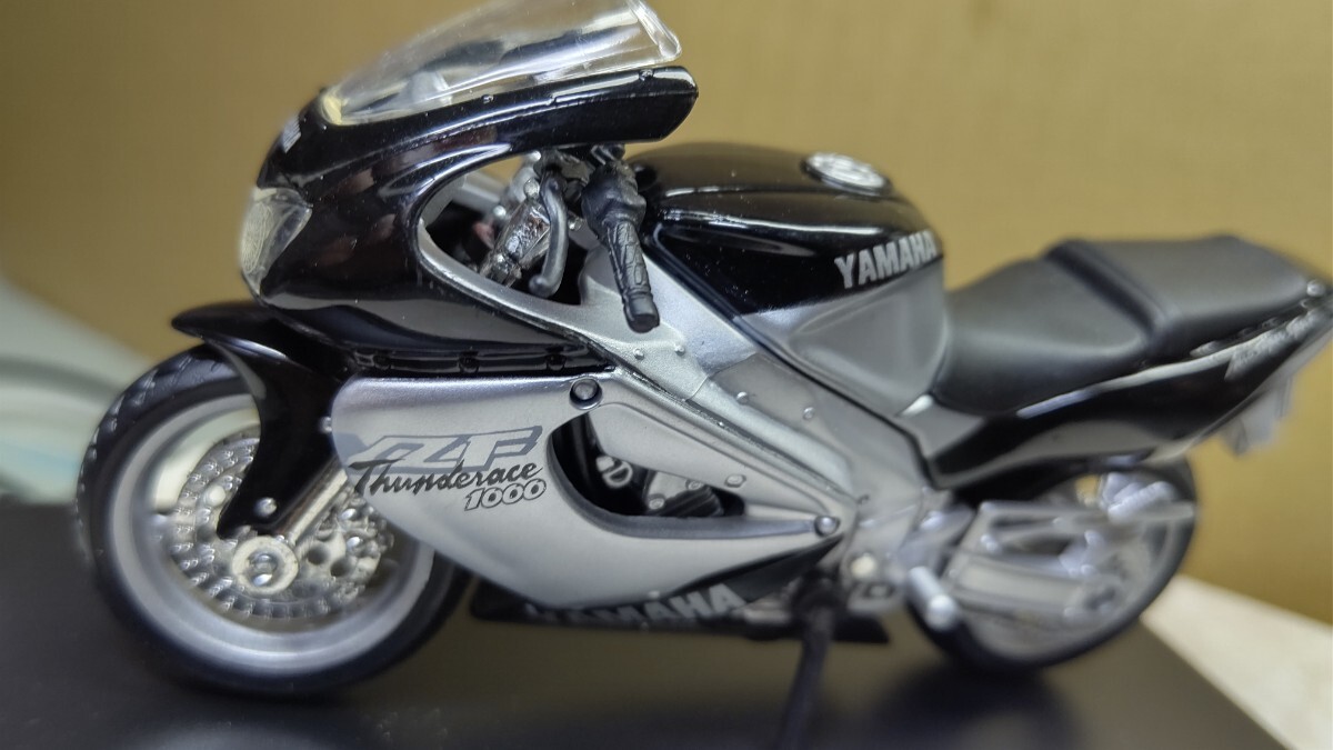 スケール 1/18 YAMAHA DELTRBOX EXUP ！ 世界の名バイクコレクション！ MAIST_画像4