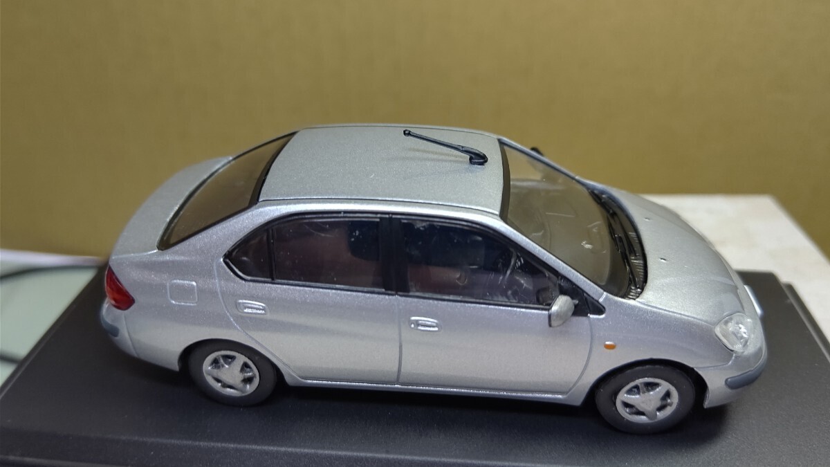 スケール 1/43 TOYOTA PRIUS ！ 1997年！ トヨタ プリウス ！_画像7