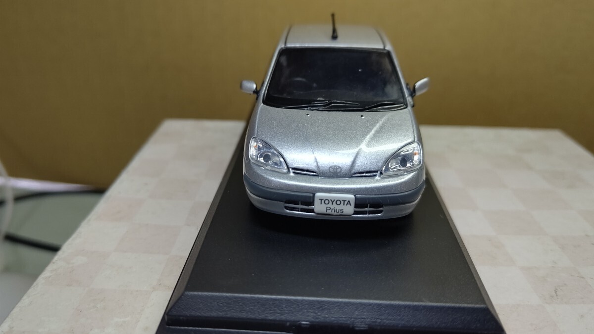 スケール 1/43 TOYOTA PRIUS ！ 1997年！ トヨタ プリウス ！_画像2