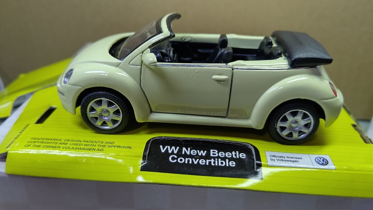 非売品！ スケール 1/40 VW New Beetle Converible ！ フォルクスワーゲン！ 世界の名車！ WELLYの画像2