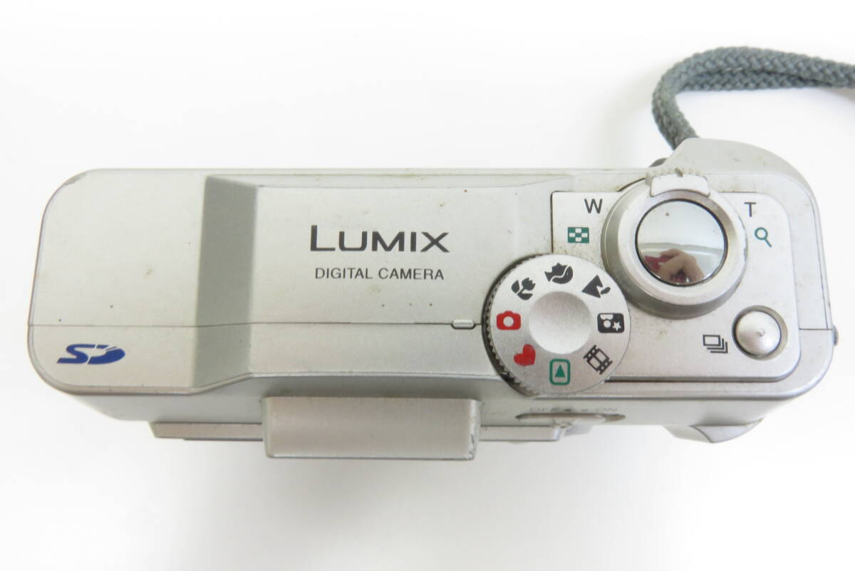 15949 上603-041　カメラ　パナソニック　DMC-LC33　Panasonic　LUMIX ルミックス　電池式　デジカメ　本体 説明書　中古品　ヤ60_画像6