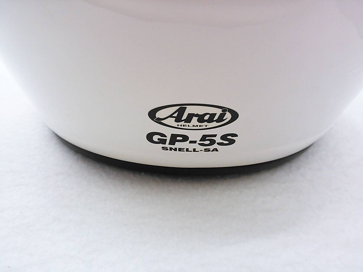 【送料無料】試着程度 保管品 良品 Arai アライ GP-5S ホワイト Mサイズ 57-58cm 4輪用 カート フルフェイスヘルメットの画像4