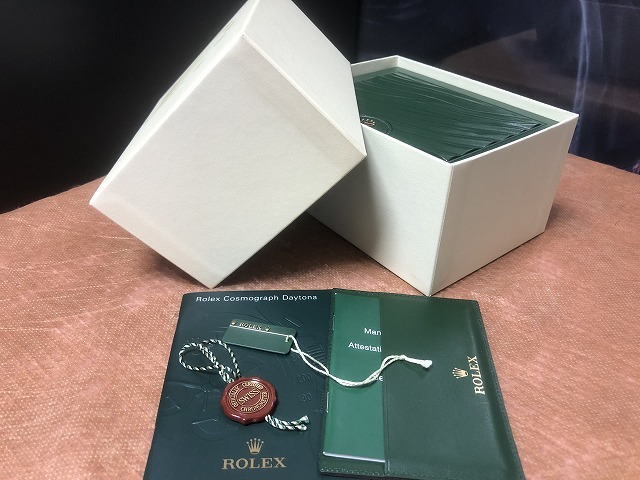 ロレックス デイトナ 116520 純正 箱 ボックス Box カード ケース モデル 冊子 タグ 緑 グリーン 正規品 時計 付属品 ROLEX DAYTONA_画像10