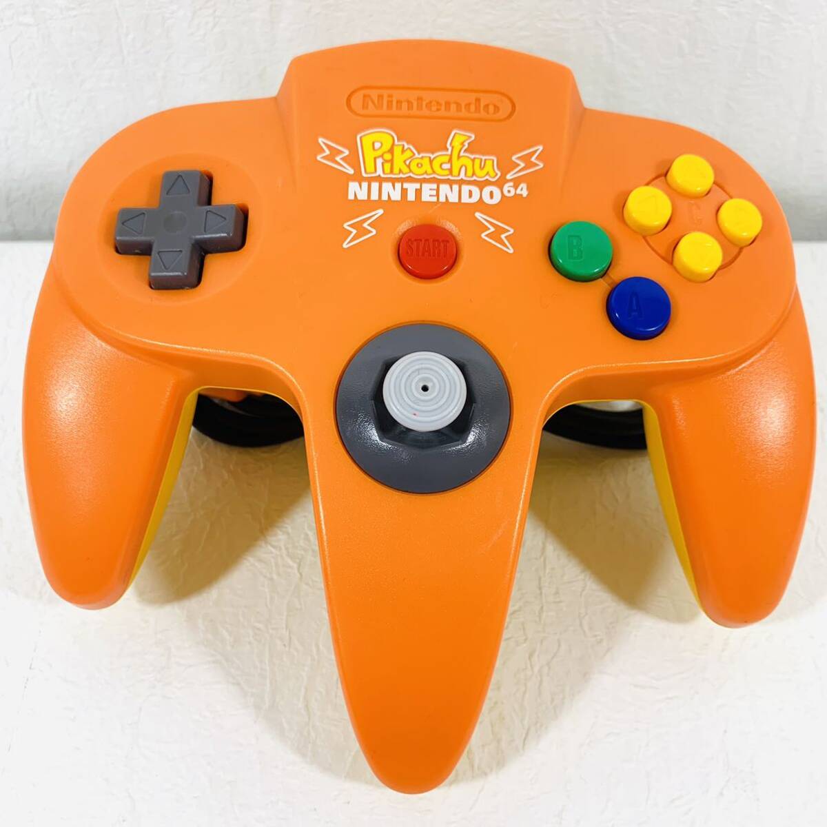 動作品 Nintendo64 コントローラー ピカチュウ オレンジ ニンテンドー64 任天堂 の画像1