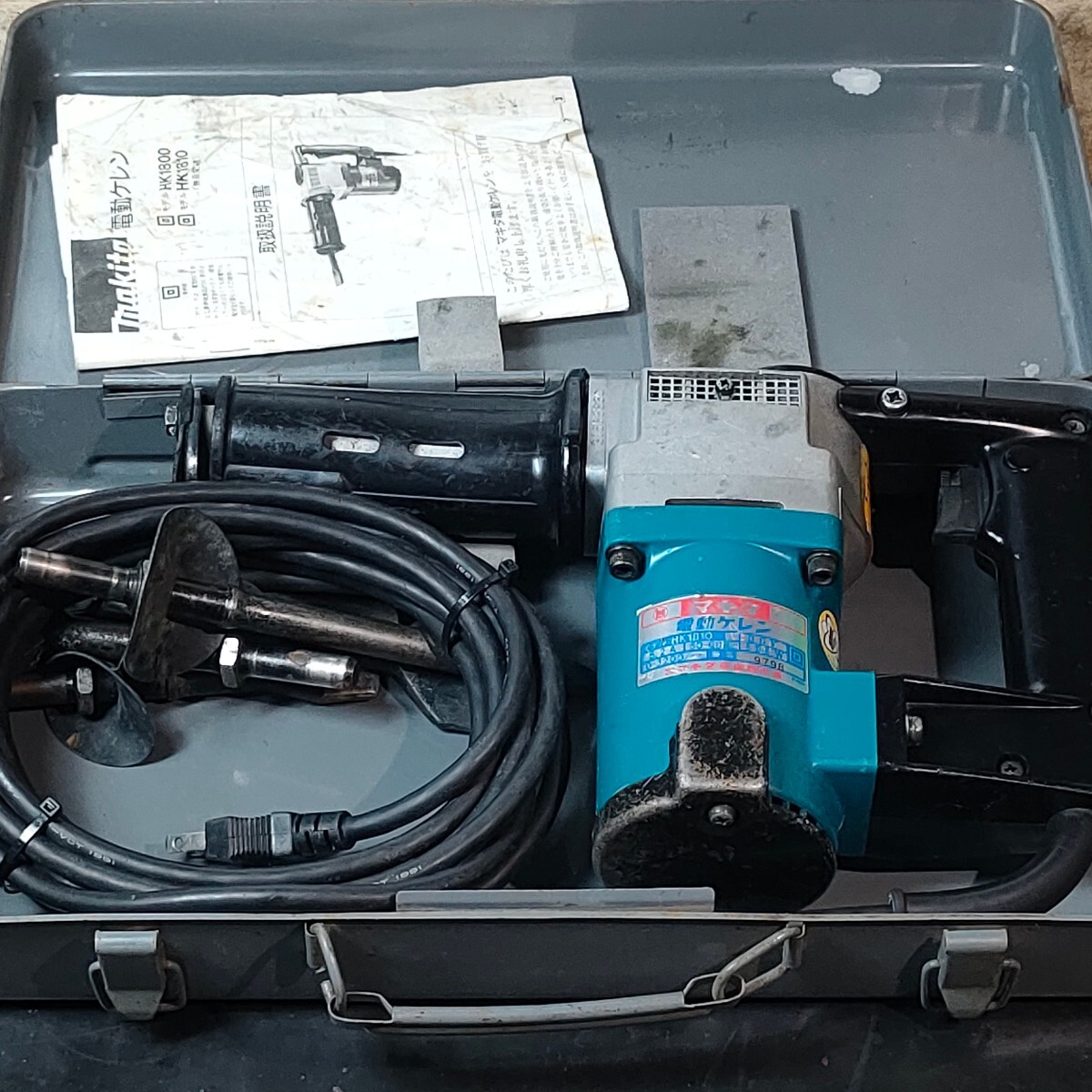 動作良好！ 中古品 マキタ 電動ケレン HK1810 ビット・ケース付属 makita 100V