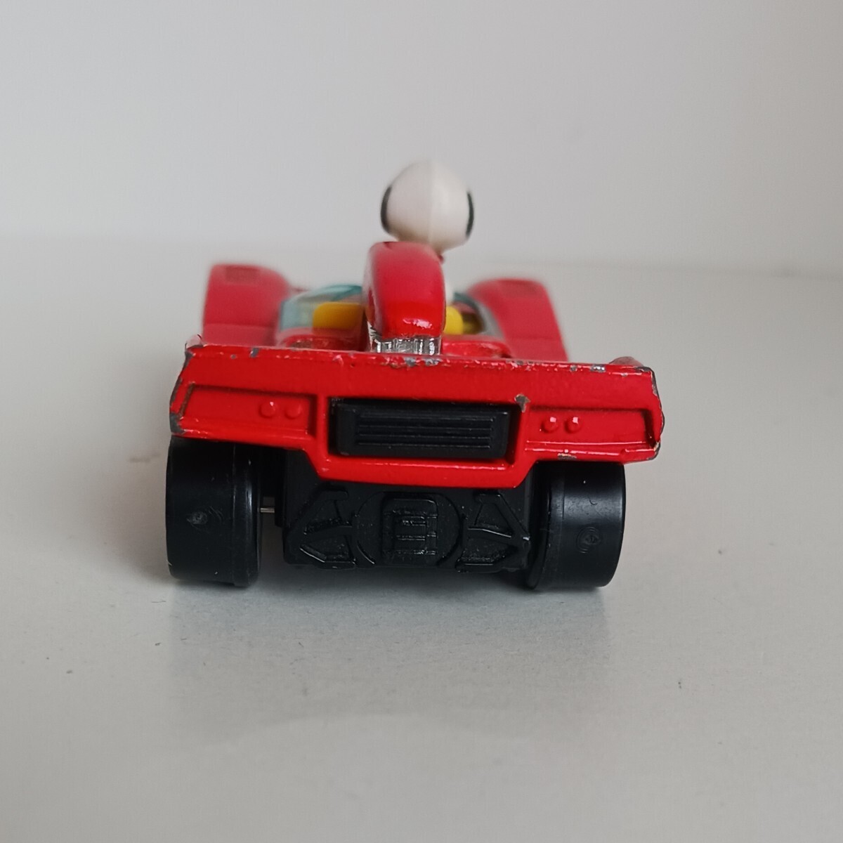 AVIVA スヌーピー MINI DIECAST SNOPPY IN RED RACERの画像3