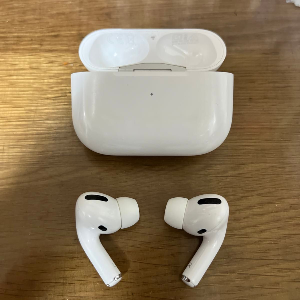 Apple Airpods Pro 第1世代 第一世代 A2190 A2083 A2084 正規品 Apple Airpods Pro 第1世代 第一世代 A2190 A2083 A2084 正規品