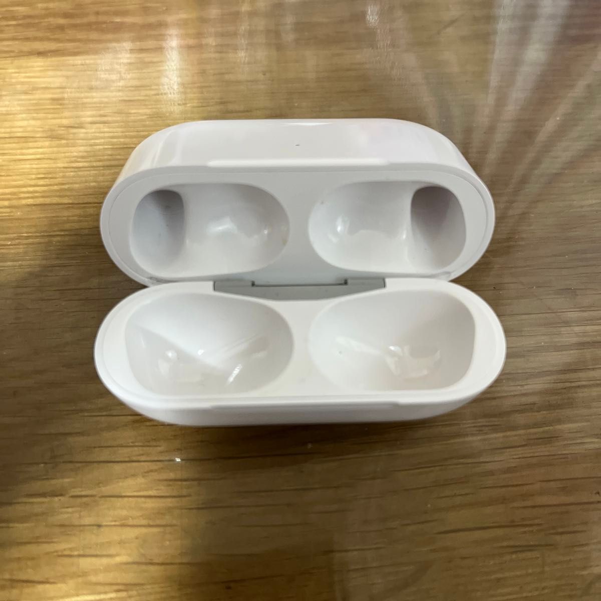 Apple AirPods Pro 第2世代 MTJV3CH/A ワイヤレスイヤホン 1003 Apple AirPods Pro 第2世代 MTJV3CH/A ワイヤレスイヤホン 1003