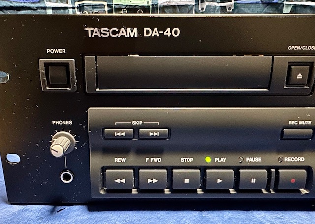 TASCAM Tascam high class Pro business use DAT deck DA-40 operation verification goods extra japanese manual and, rare service manual attached EXCELLENT8