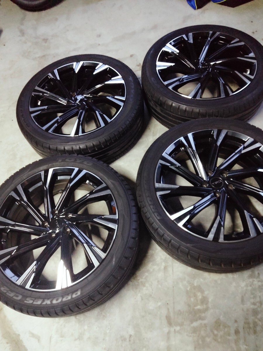 美品　TRD　 20インチホイール　トヨタ純正　245/45R20 ハリアー　RAV4 　_画像1