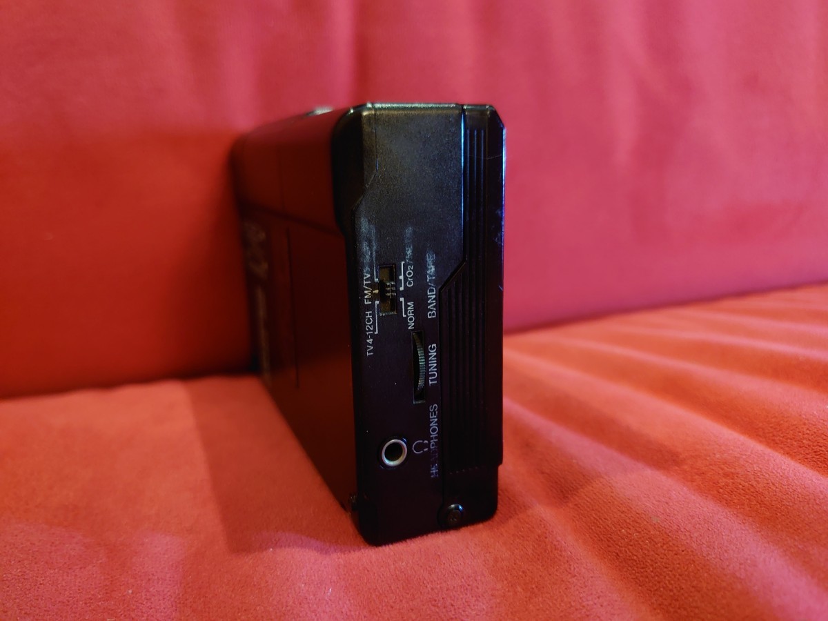 【SHARP】JC-N8 PORTABLE RADIO CASSETTE PLAYER シャープ ポータブル ラジオ カセットプレーヤー ジャンク_画像3