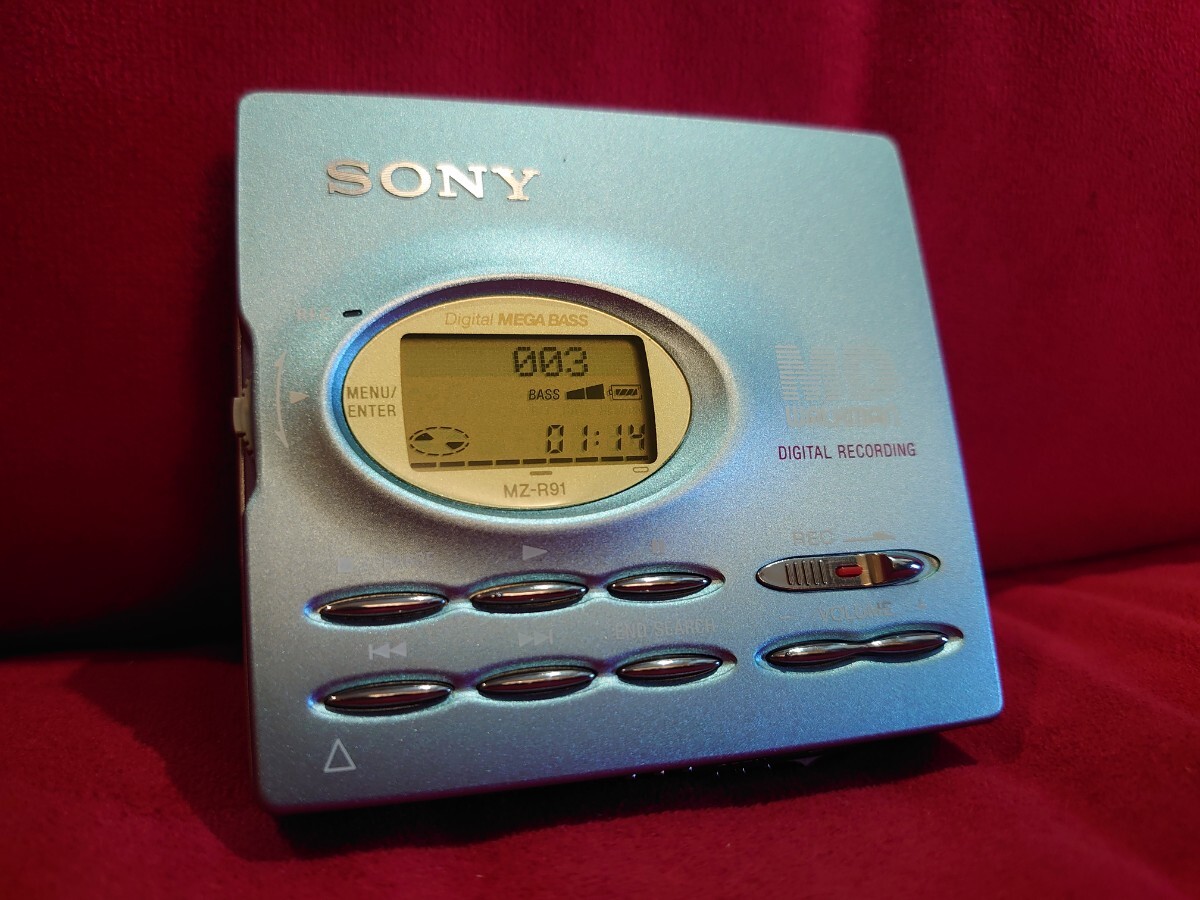 【SONY】MZ-R91 MD WALKMAN PORTABLE MD RECORDER ソニー　MD ウォークマン　MDレコーダー MDプレーヤー_画像2