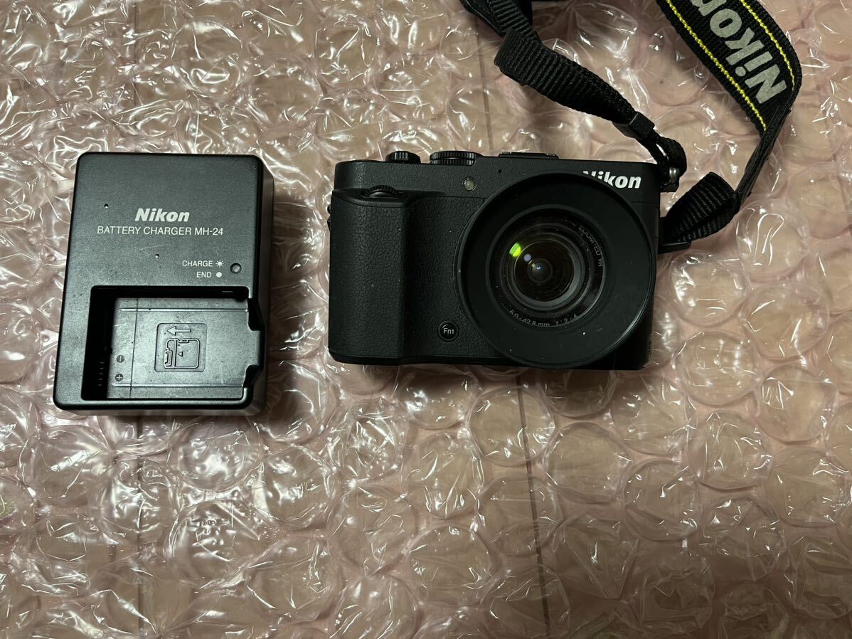 美品　Nikon ニコン COOLPIX P7700 ブラック コンパクトデジタルカメラ バッテリー、充電器付き　動作品_画像1