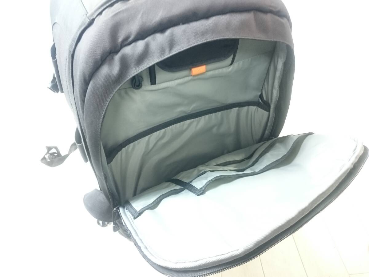 LOWEPRO ロープロ カメラバッグ リュックサック ソフトケース J6 _画像6