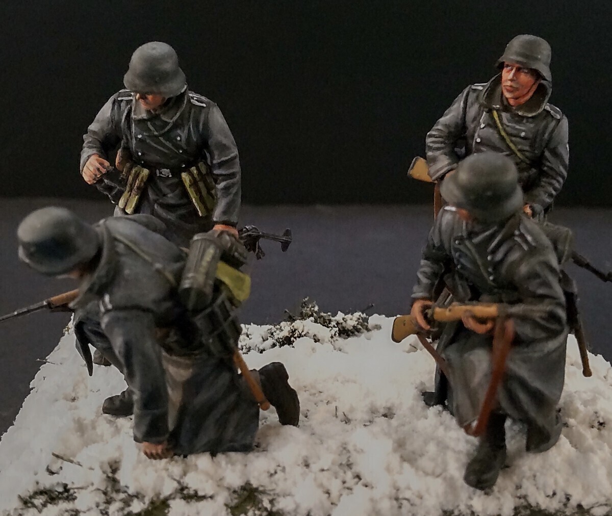 1/35ドラゴン ドイツ冬季装備歩兵 1941モスクワ フィギュア完成品_画像2