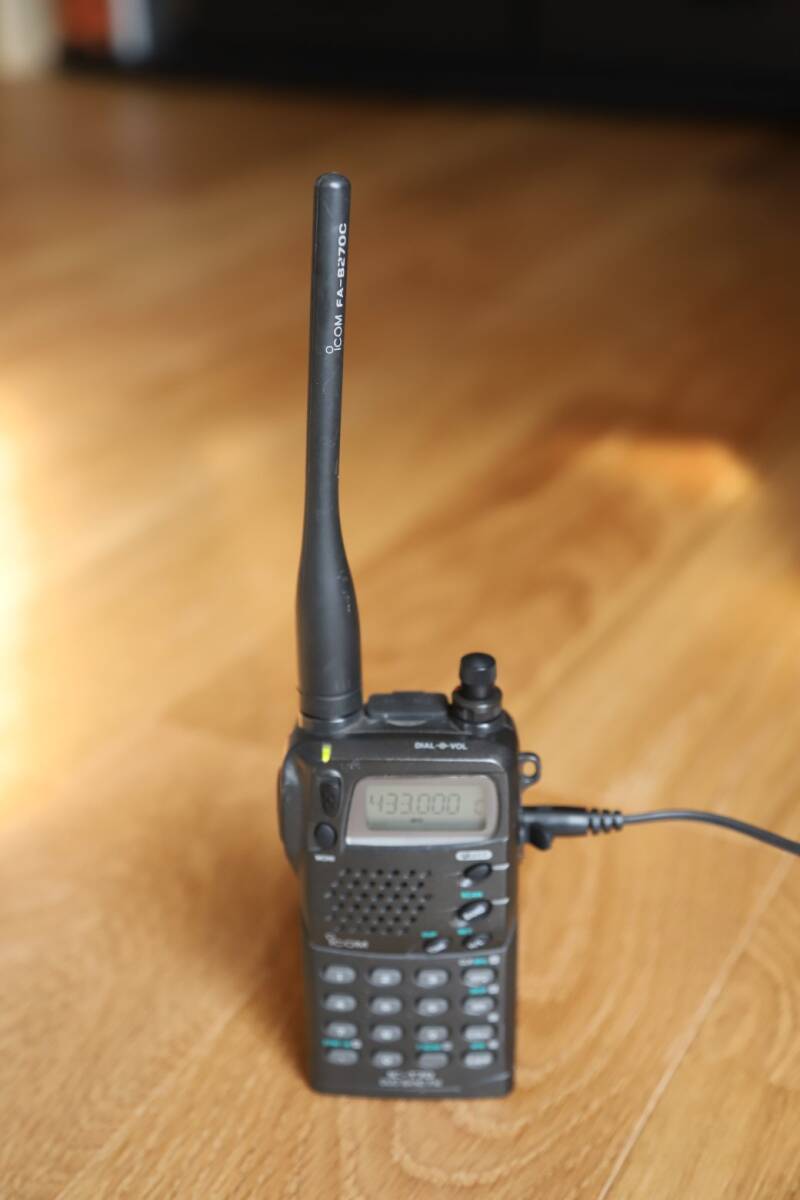 * ICOM 144/430 Dual Band приемопередатчик IC-T7D прекрасный товар / рабочий товар *