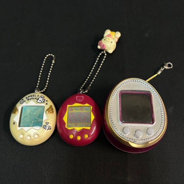 FCc039D06 たまごっち バンダイ てんしっちのたまごっち 1997年 2014年 TAMAGOTCHI 4U 携帯ゲーム キーホルダーゲームの画像1