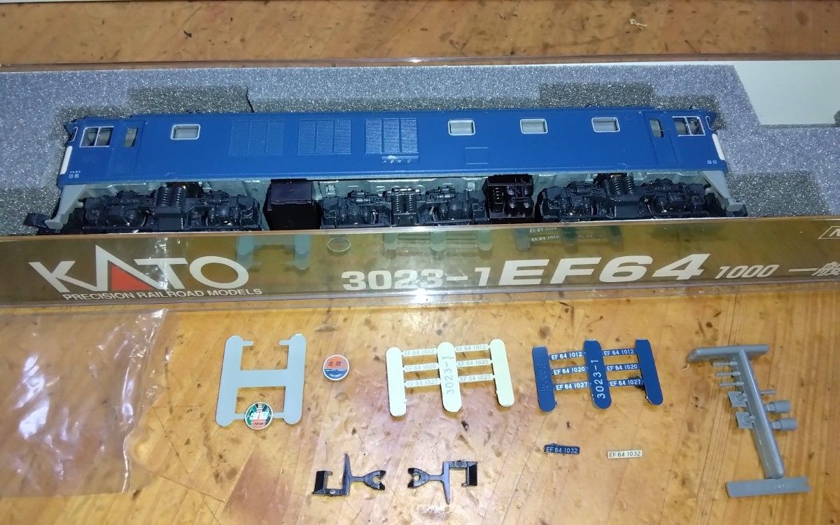 KATO 3023-1 EF64 1000番台 一般色