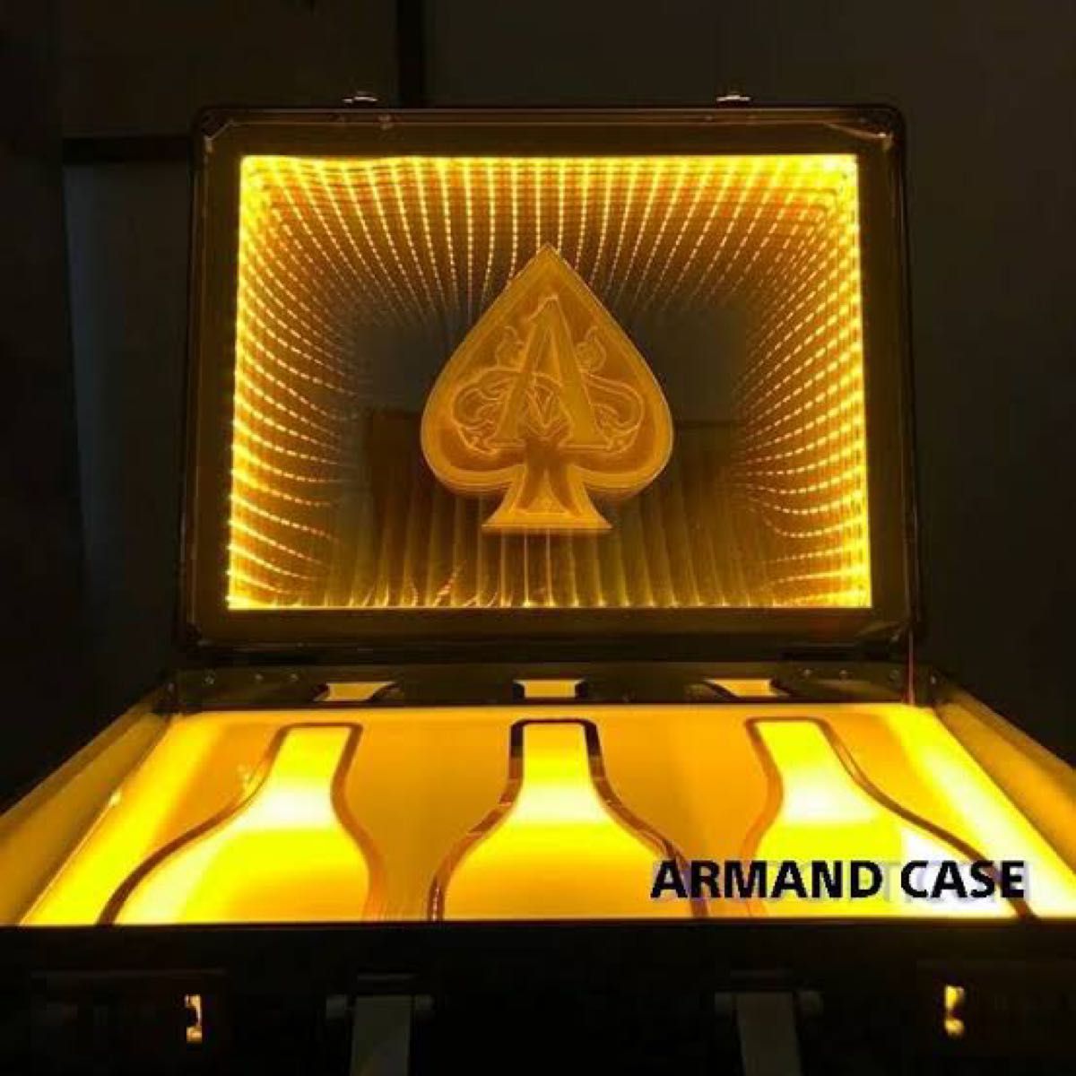 【すぐ使える】アルマンド アタッシュケース　LEDディスプレイ　シャンパンケース